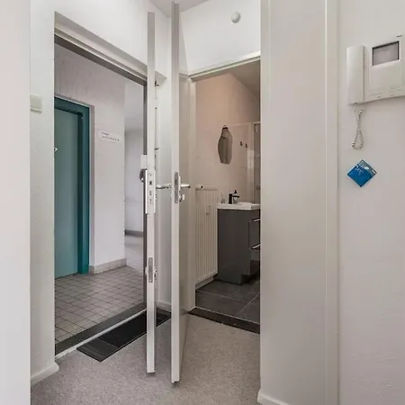 Geheel Appartement, Boxspring Bed, Snel Internet Geleen