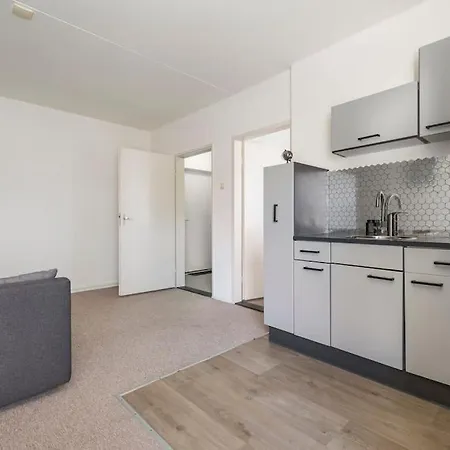 Apartment Geheel Appartement, Boxspring Bed, Snel Internet *